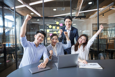 创业团队的加班讨论 机遇与挑战的双刃剑