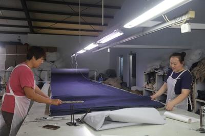 家门口就业 群众腰包鼓起来 创业兴乡促振兴